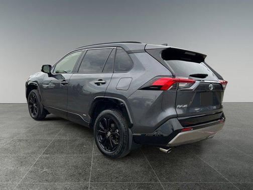 2023 Toyota RAV4 Hybrid SE