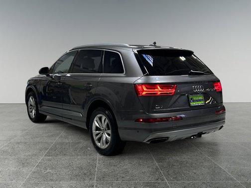 2019 Audi Q7 55 Premium Plus