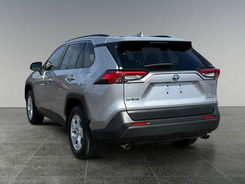 2020 Toyota RAV4 Hybrid LE