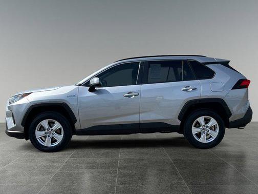 2020 Toyota RAV4 Hybrid LE