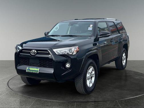 Midnight Black Metallic 2024 Toyota 4Runner SR5 Premium