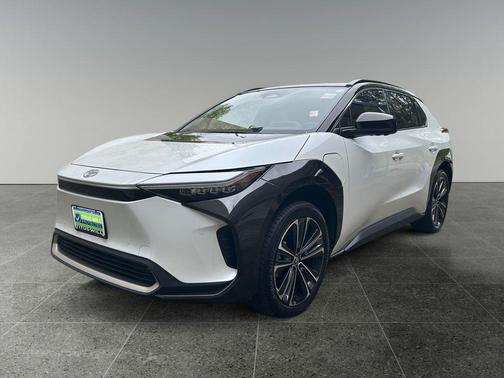 Pearl 2023 Toyota bZ4X Limited