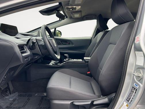 Cutting Edge 2025 Toyota Prius LE
