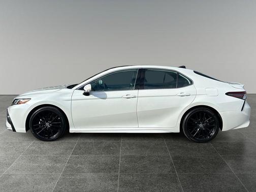 Pearl 2024 Toyota Camry XSE