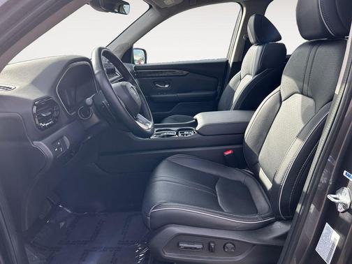 Gray 2023 Honda Pilot AWD Elite