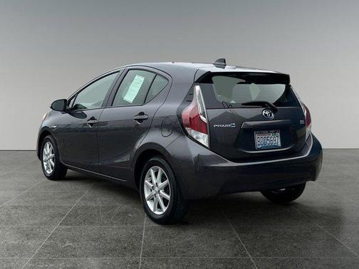 2016 Toyota Prius c Four