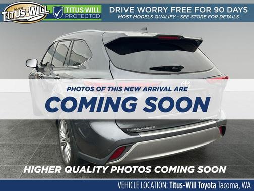 Magnetic Gray Metallic 2023 Toyota Highlander Platinum