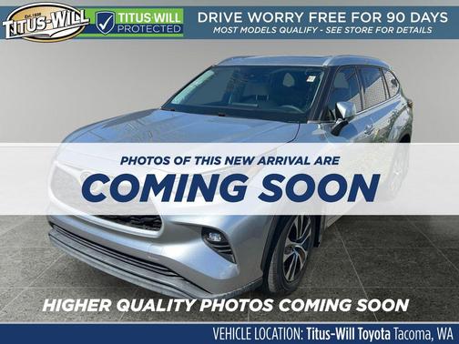 Celestial Silver Metallic 2022 Toyota Highlander XLE
