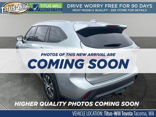 Celestial Silver Metallic 2022 Toyota Highlander XLE