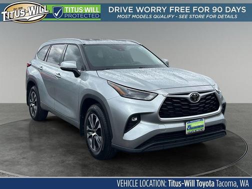 Celestial Silver Metallic 2022 Toyota Highlander XLE