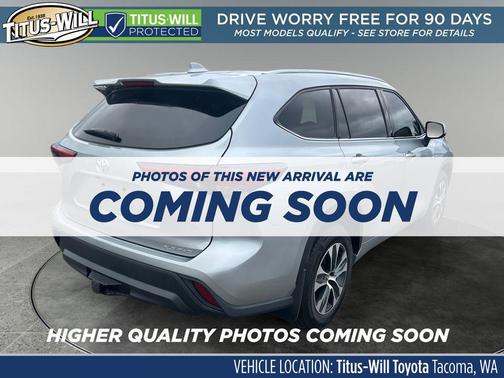 Celestial Silver Metallic 2022 Toyota Highlander XLE