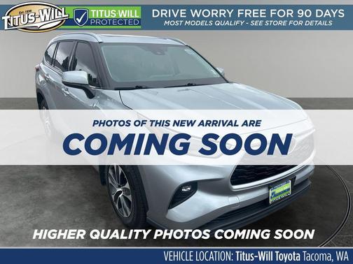 Celestial Silver Metallic 2022 Toyota Highlander XLE