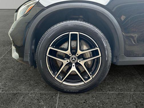 Black 2019 Mercedes-Benz GLC 300 4MATIC