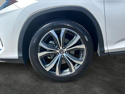 Eminent White Pearl 2022 Lexus RX 350 Base