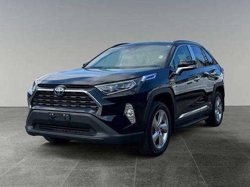 2021 Toyota RAV4 Hybrid XLE Premium