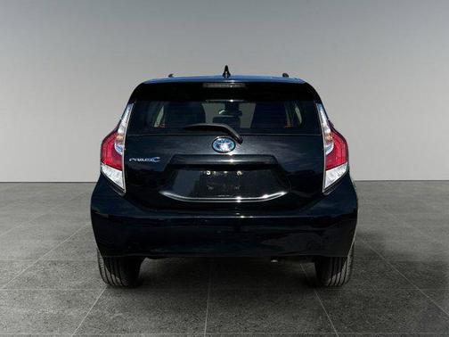 2016 Toyota Prius c Four