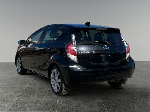 2016 Toyota Prius c Four