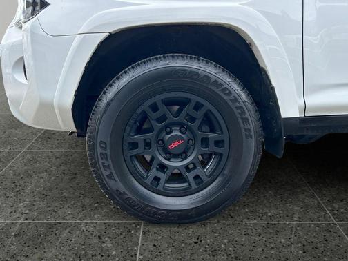 Ice Cap 2023 Toyota 4Runner SR5 Premium