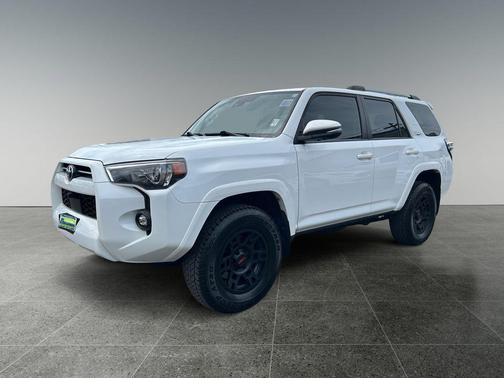 Ice Cap 2023 Toyota 4Runner SR5 Premium