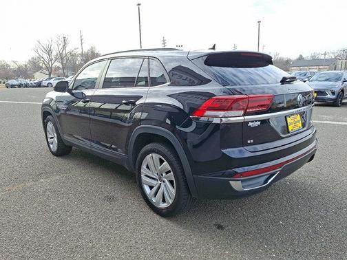 2020 Volkswagen Atlas Cross Sport 2.0T SE w/Technology
