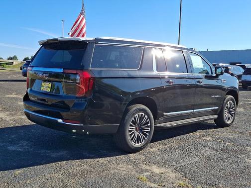 2025 GMC Yukon XL Elevation