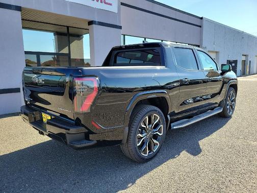 2025 GMC Sierra EV Denali