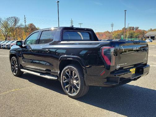 2025 GMC Sierra EV Denali