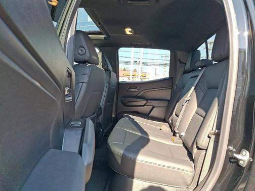 Onyx Black 2026 GMC Canyon Elevation