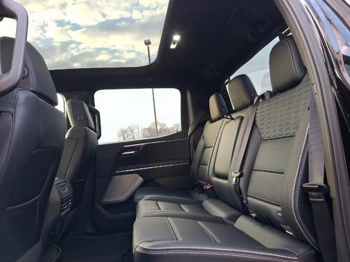 2025 GMC Sierra EV Denali