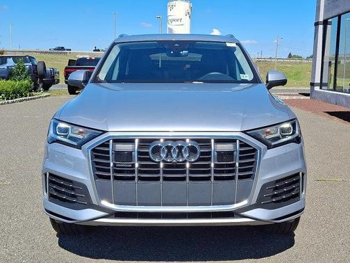 2022 Audi Q7 55 Premium Plus