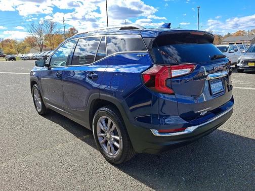 2022 GMC Terrain SLT