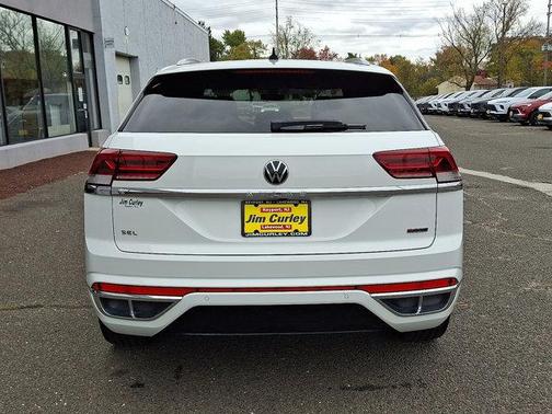 2022 Volkswagen Atlas Cross Sport 2.0T SEL R-Line