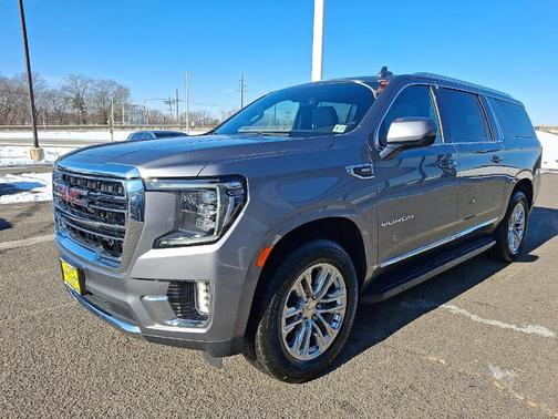 2022 GMC Yukon XL SLT
