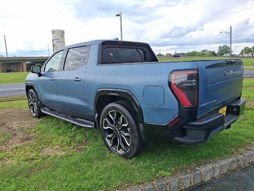 2025 GMC Sierra EV Denali