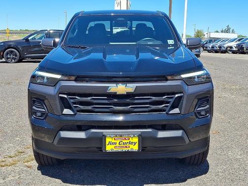 Black 2024 Chevrolet Colorado LT