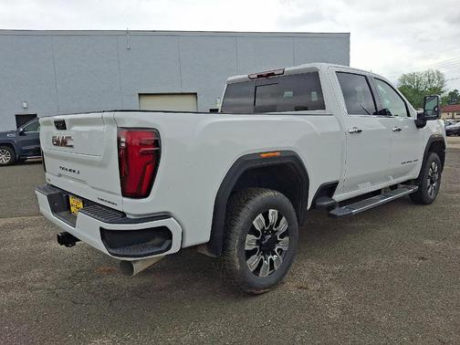 2025 GMC Sierra 2500 Denali