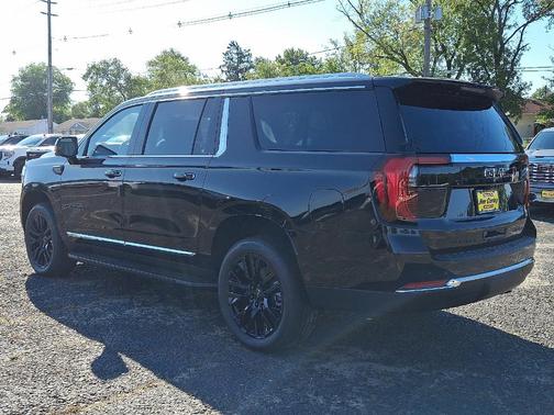 2025 GMC Yukon XL Elevation