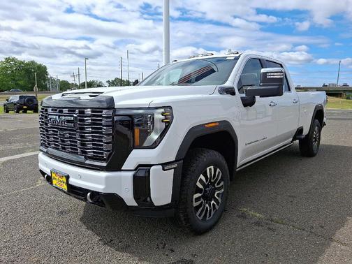 2025 GMC Sierra 3500 Denali Ultimate