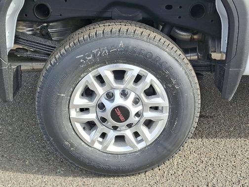 2026 GMC Sierra 2500 SLE