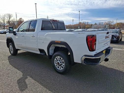 2026 GMC Sierra 2500 SLE