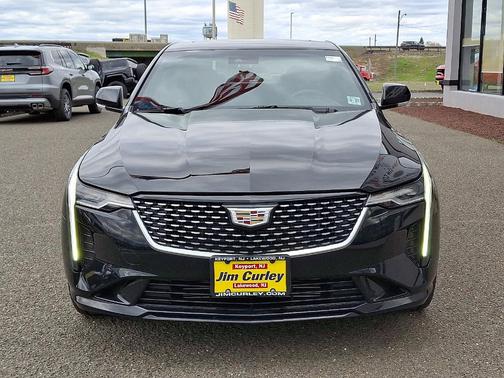 2022 Cadillac CT4 Luxury