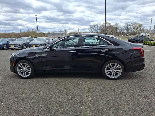 2022 Cadillac CT4 Luxury