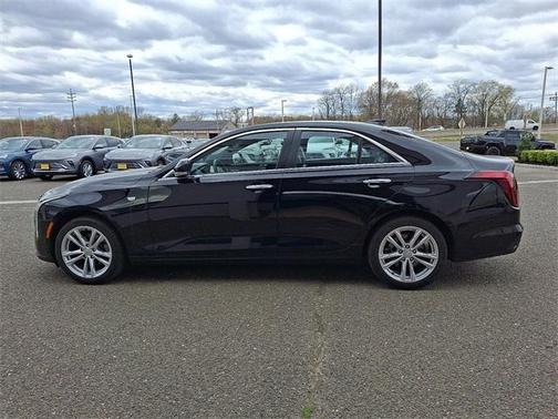 2022 Cadillac CT4 Luxury