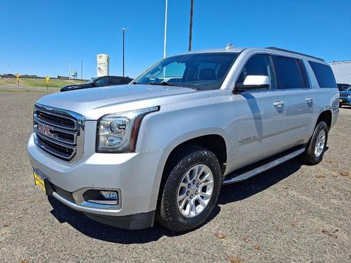 Quicksilver Metallic 2016 GMC Yukon XL SLT
