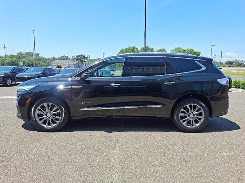2022 Buick Enclave Avenir