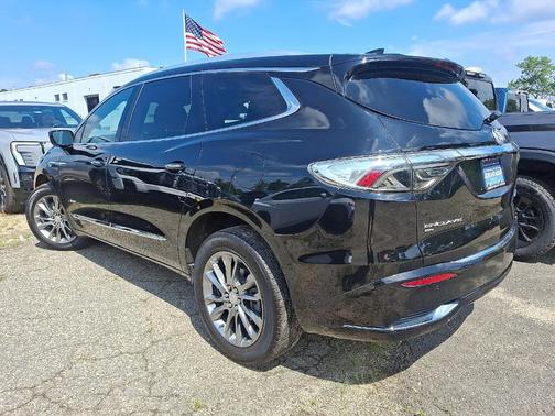 2022 Buick Enclave Avenir