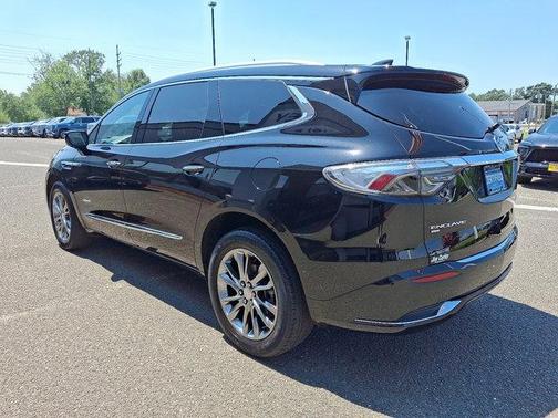 2022 Buick Enclave Avenir