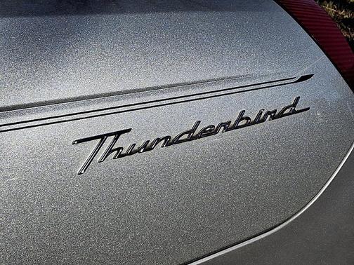 2005 Ford Thunderbird 