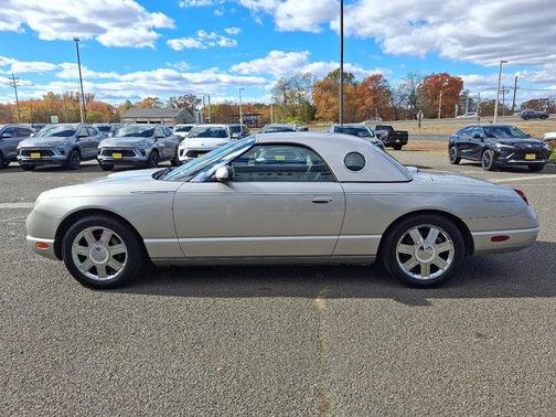 2005 Ford Thunderbird 