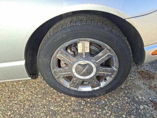 2005 Ford Thunderbird 